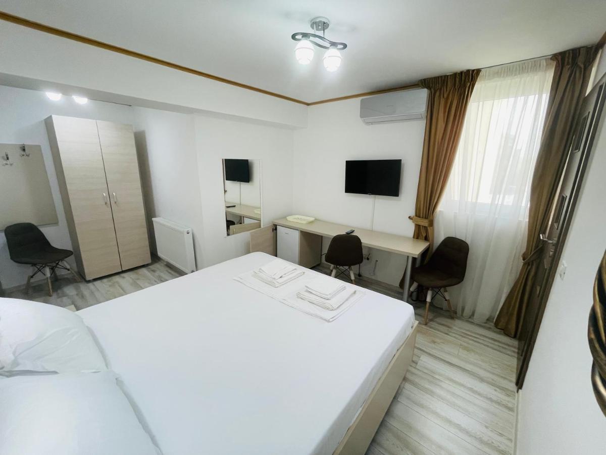 Hotel Marina Srl Bukurešť Exteriér fotografie