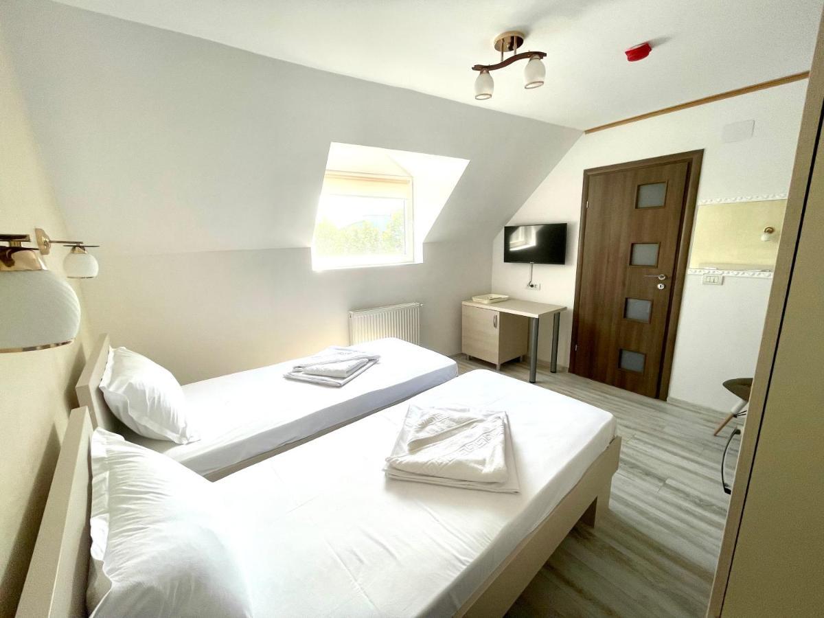 Hotel Marina Srl Bukurešť Exteriér fotografie