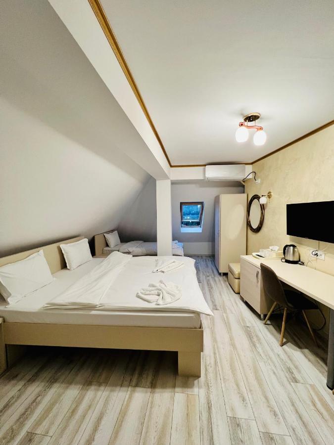 Hotel Marina Srl Bukurešť Exteriér fotografie