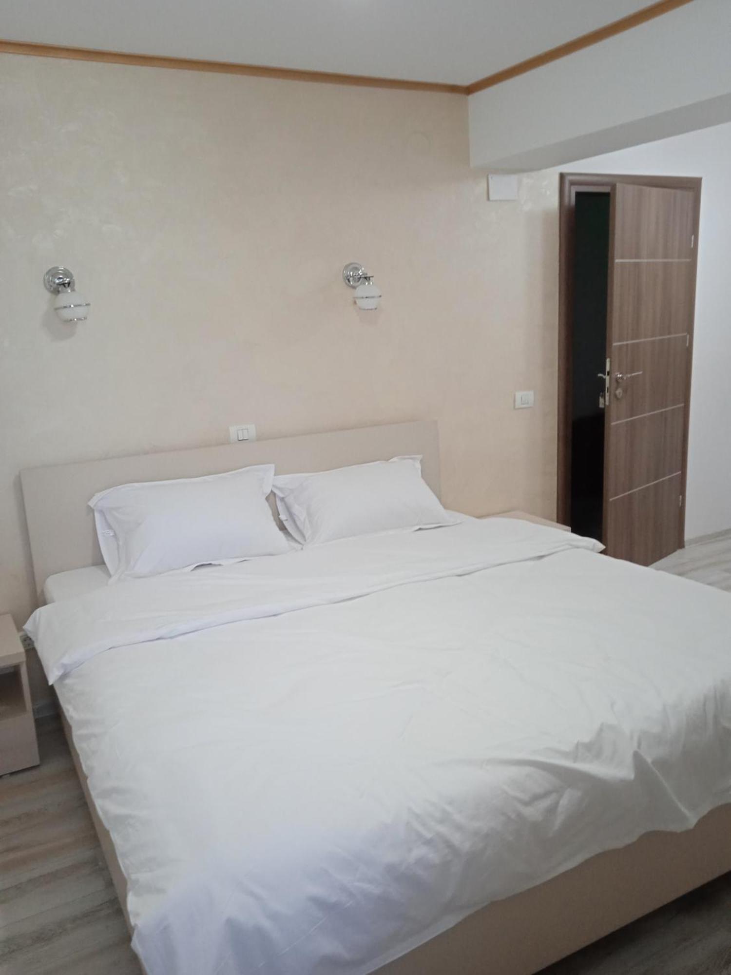 Hotel Marina Srl Bukurešť Exteriér fotografie