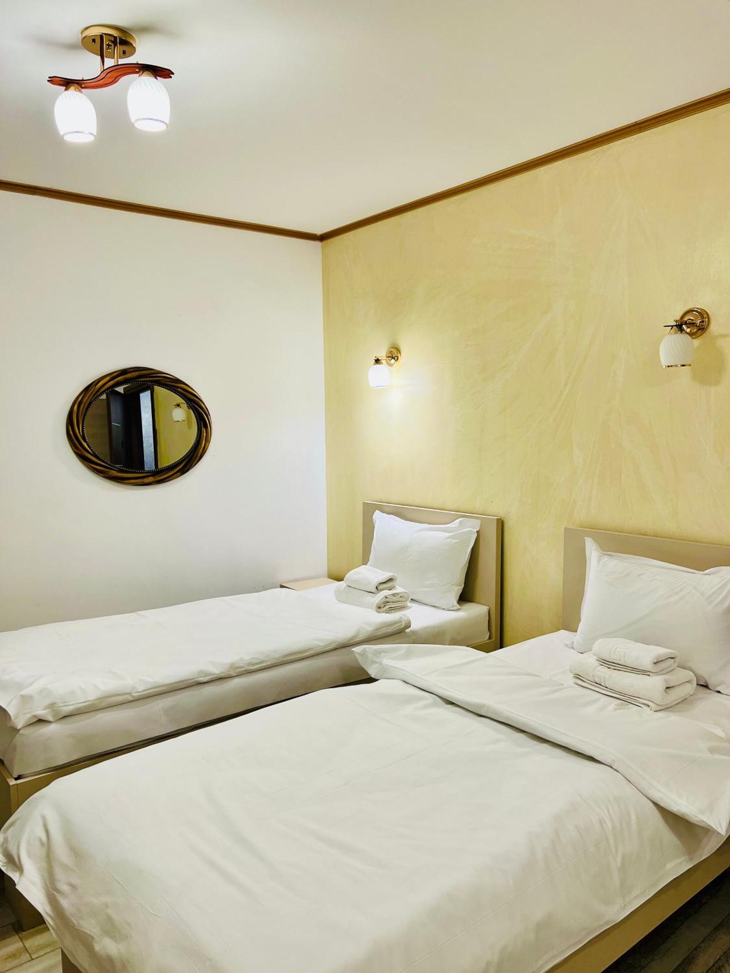 Hotel Marina Srl Bukurešť Exteriér fotografie