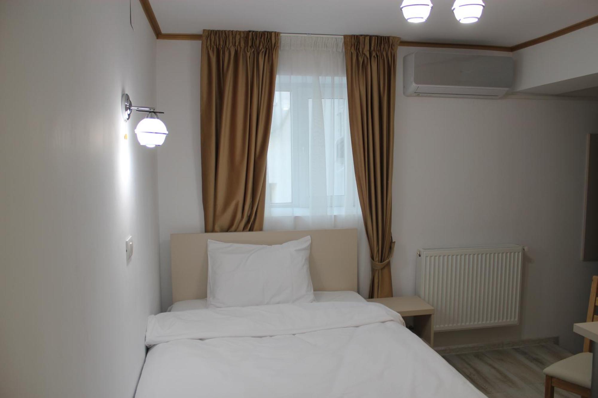 Hotel Marina Srl Bukurešť Exteriér fotografie